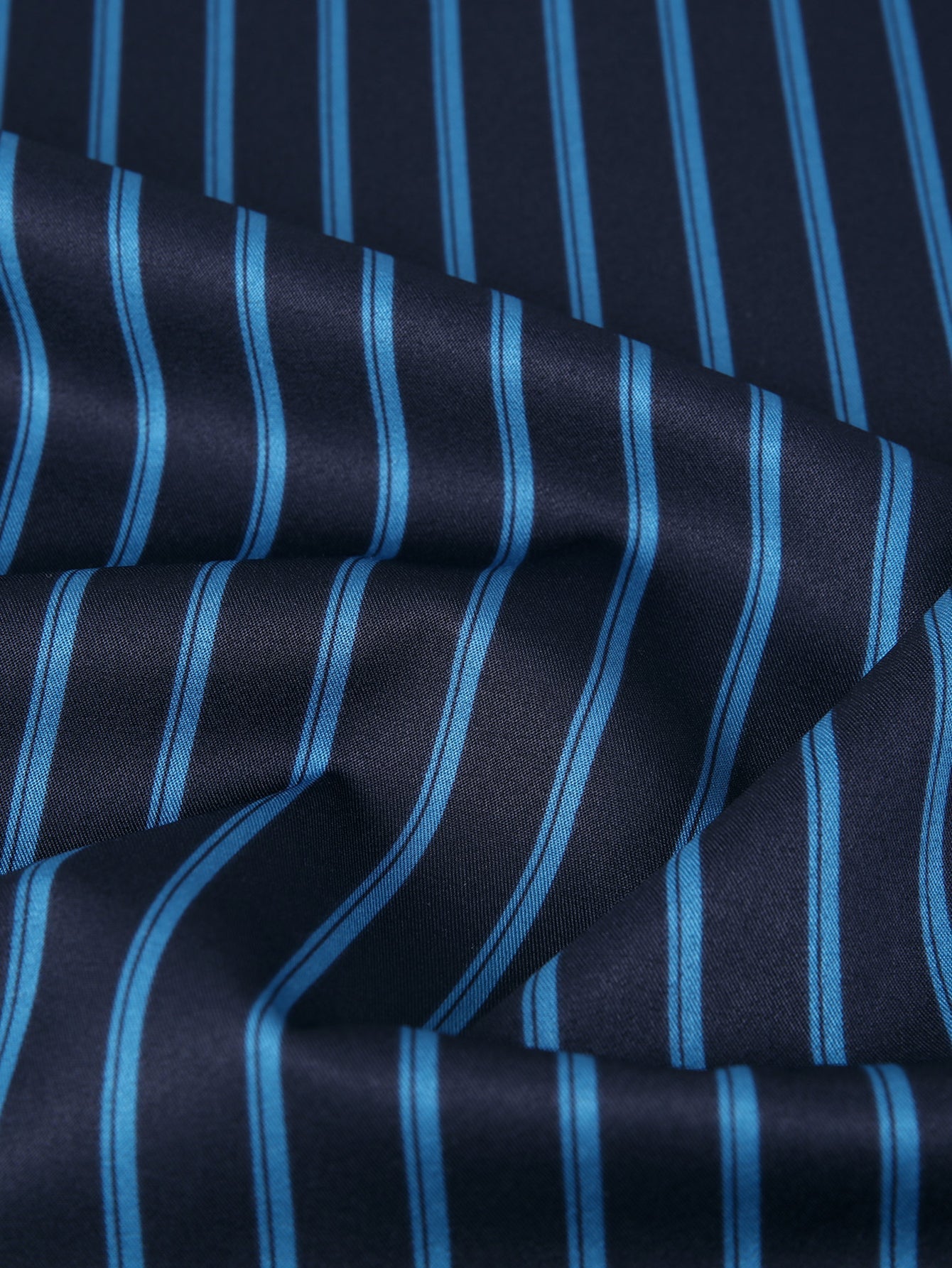 Chemise à rayures à manches longues avec boutons